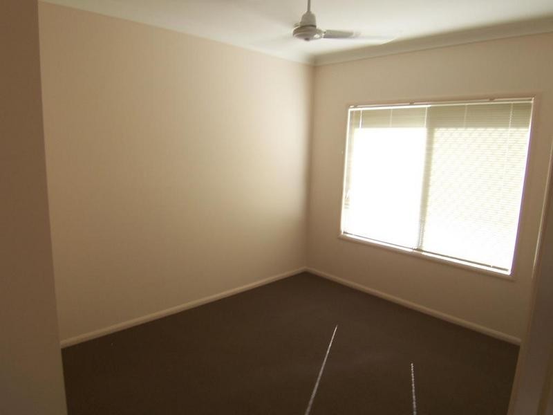 Bushland Beach QLD 4818