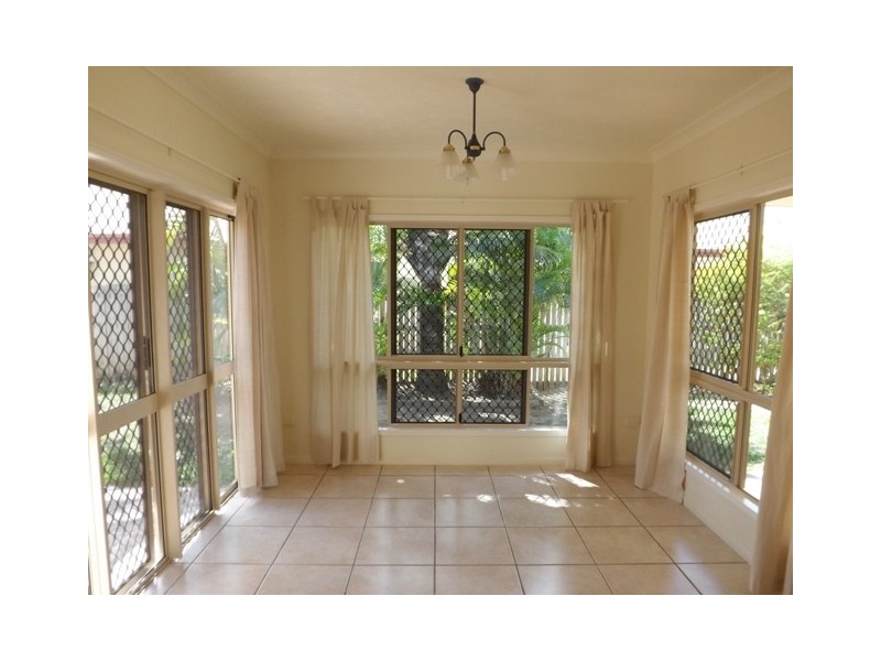 4 Bohemia Drive, Kirwan QLD 4817