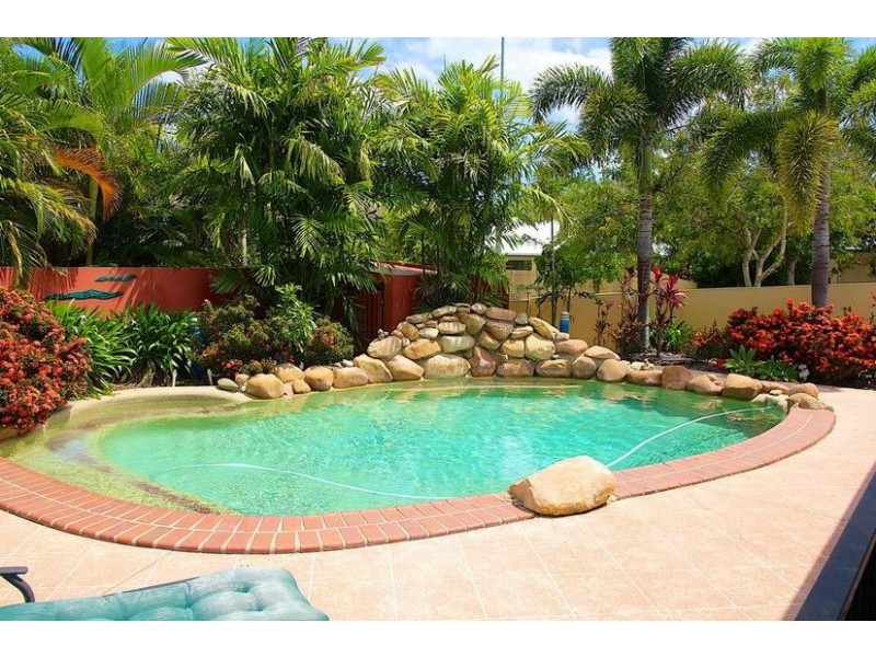 1 Bamboo Court, Mount Louisa QLD 4814