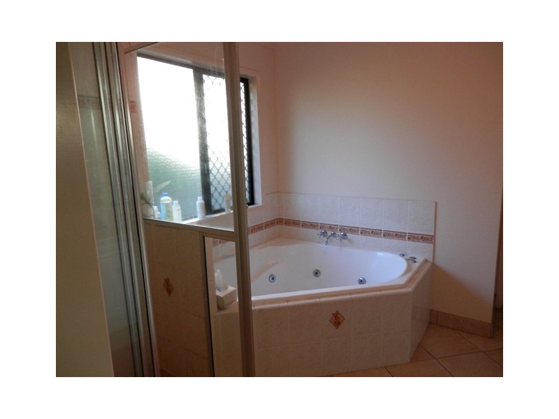 8 Hawkesbury Lane, Douglas QLD 4814