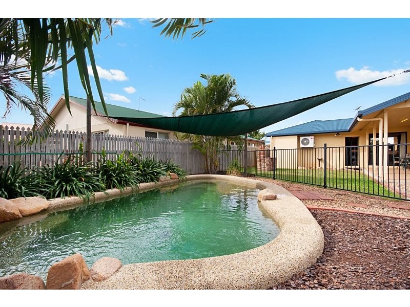 73 Squires Crescent, Kirwan QLD 4817