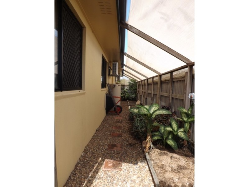 73 Squires Crescent, Kirwan QLD 4817