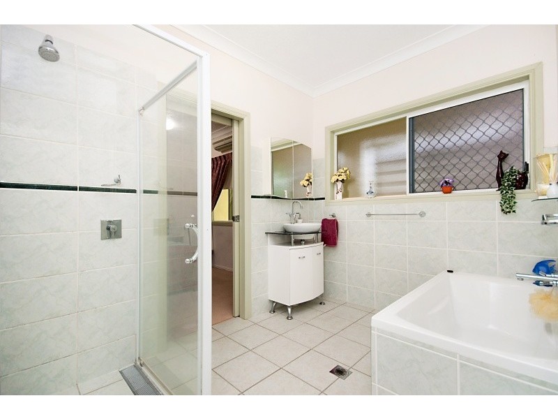 45 Canterbury Road, Kirwan QLD 4817