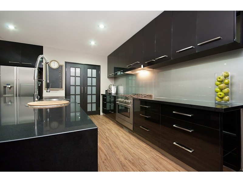 17 Dampier Crescent, Burdell QLD 4818