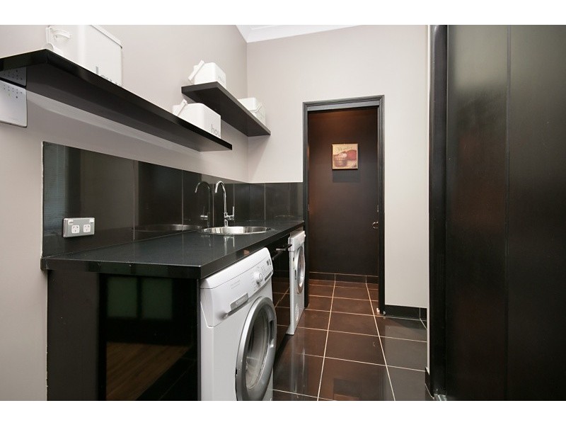 17 Dampier Crescent, Burdell QLD 4818