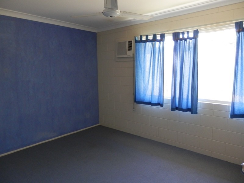 6 Canterbury Road, Kirwan QLD 4817