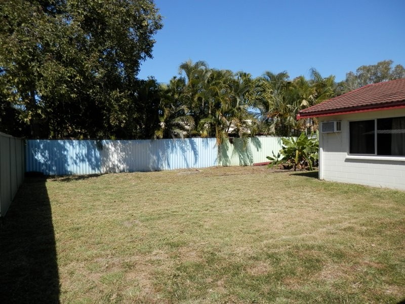 6 Canterbury Road, Kirwan QLD 4817