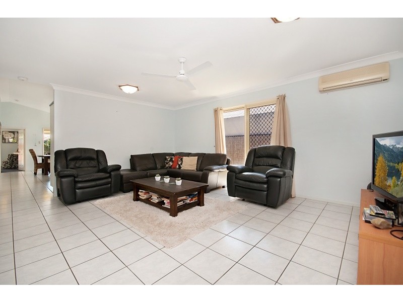 4 Lakeview Court, Kirwan QLD 4817