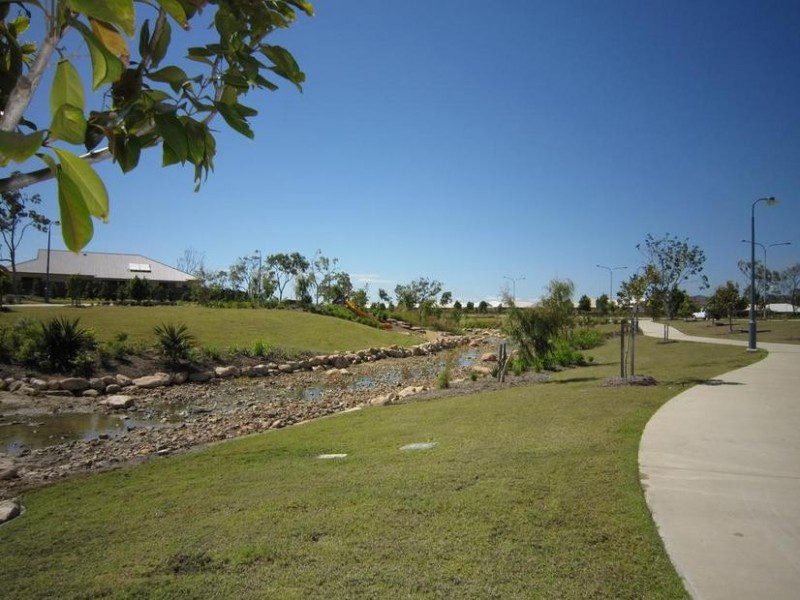 17 Izaro Circuit, Burdell QLD 4818
