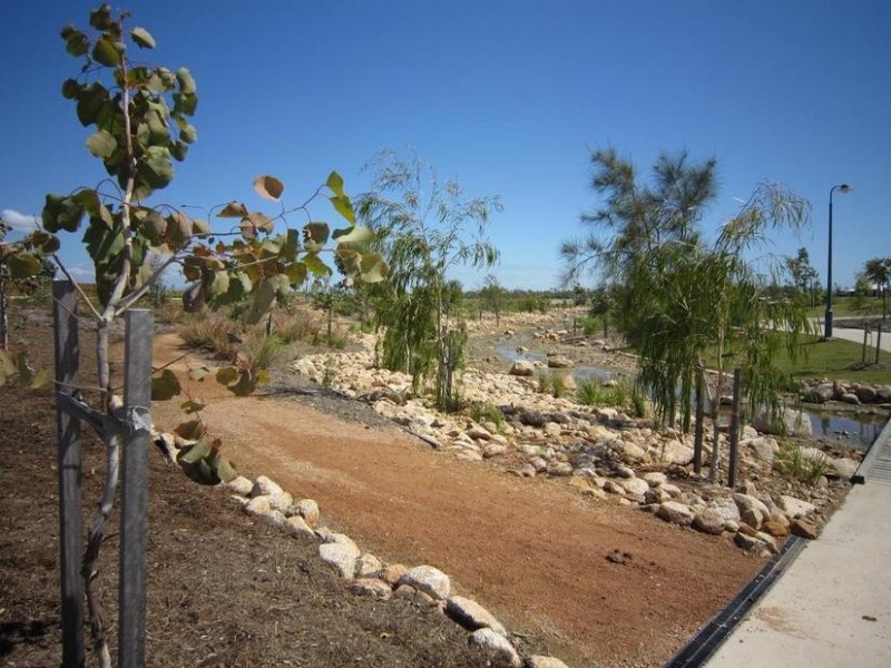 17 Izaro Circuit, Burdell QLD 4818