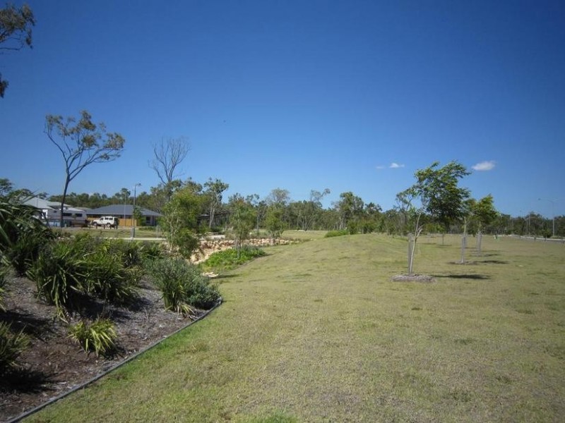 17 Izaro Circuit, Burdell QLD 4818
