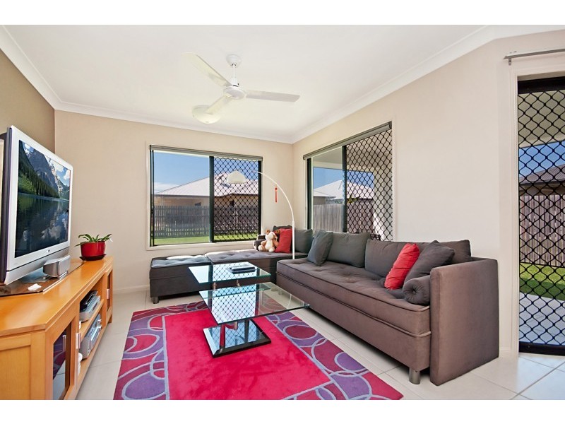 11 Capricorn Drive, Burdell QLD 4818