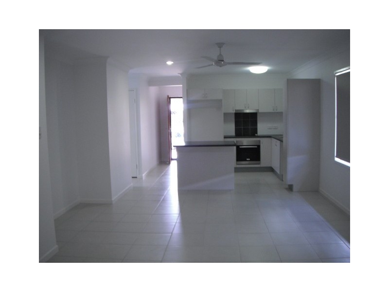 10 Lansing Street, Mount Louisa QLD 4814