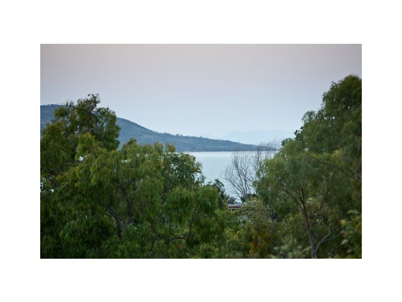 15 Chandon Place, Castle Hill QLD 4810