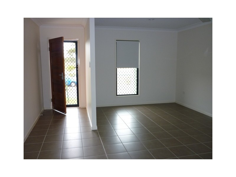 7 Exeter Way, Mount Low QLD 4818