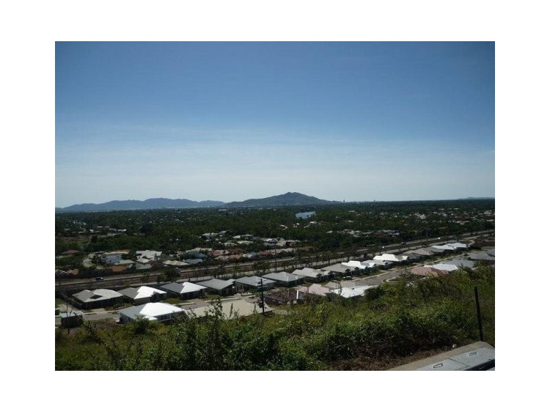 11 Moondani Close, Douglas QLD 4814