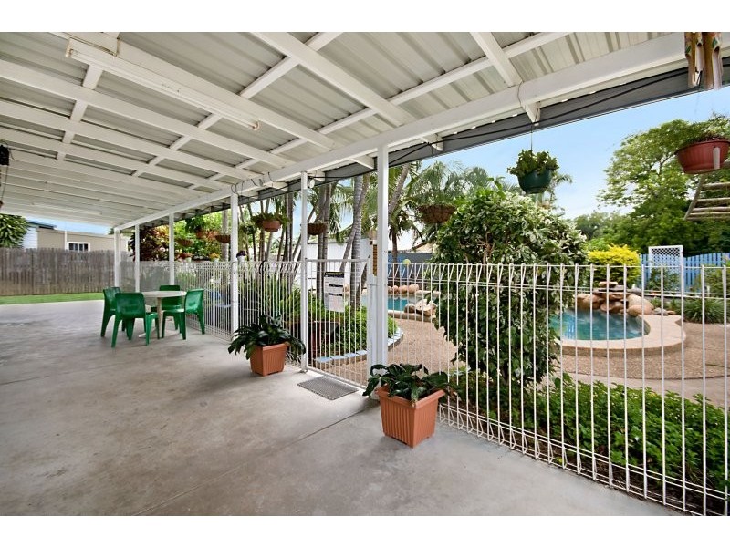 399 Ross River Road, Cranbrook QLD 4814