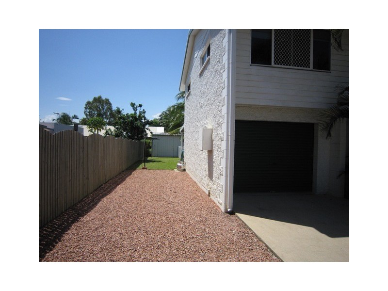 399 Ross River Road, Cranbrook QLD 4814