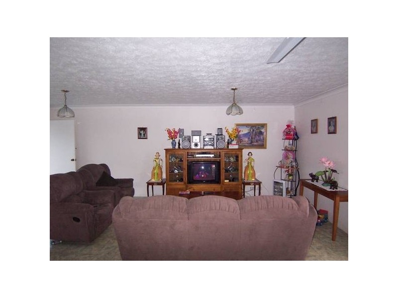 8 Newsholme Avenue, Deeragun QLD 4818