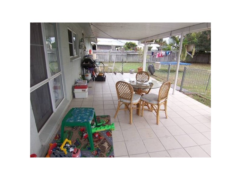 8 Newsholme Avenue, Deeragun QLD 4818