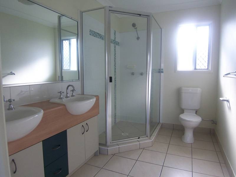 7 Gilby Ct. THE AVENUES, Kirwan QLD 4817