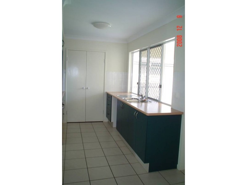 7 Gilby Ct. THE AVENUES, Kirwan QLD 4817