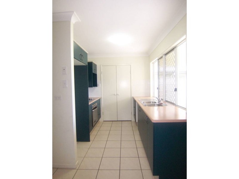 7 Gilby Ct. THE AVENUES, Kirwan QLD 4817