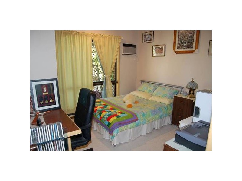 Oldenburg Place, Kelso QLD 4815