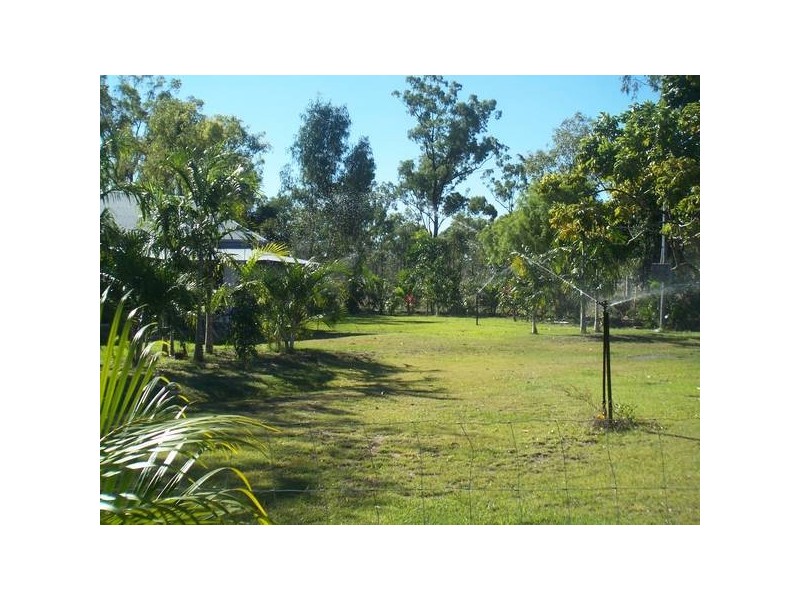 9 Holstein St., Black River QLD 4818