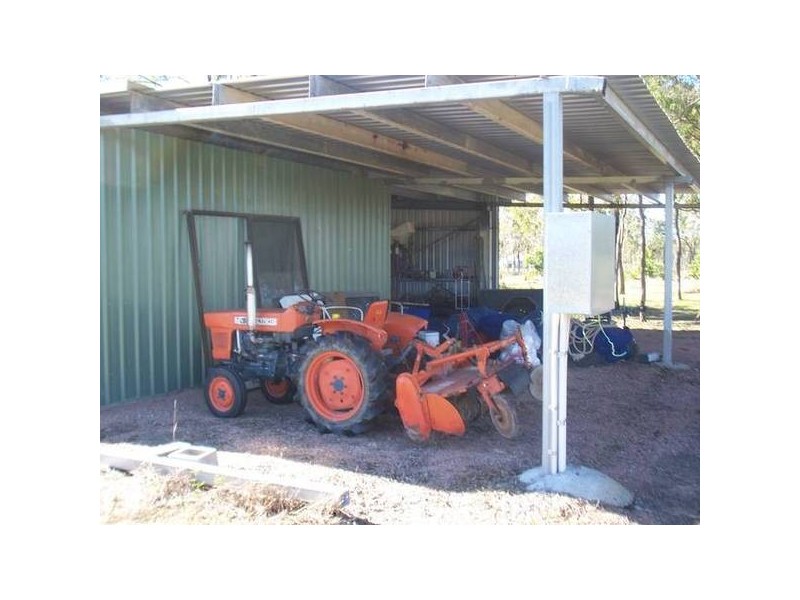 9 Holstein St., Black River QLD 4818