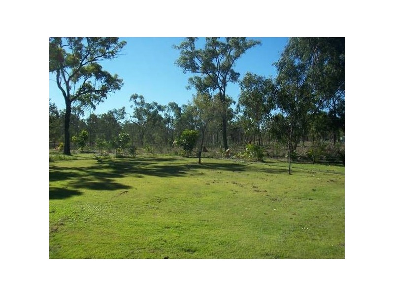 9 Holstein St., Black River QLD 4818