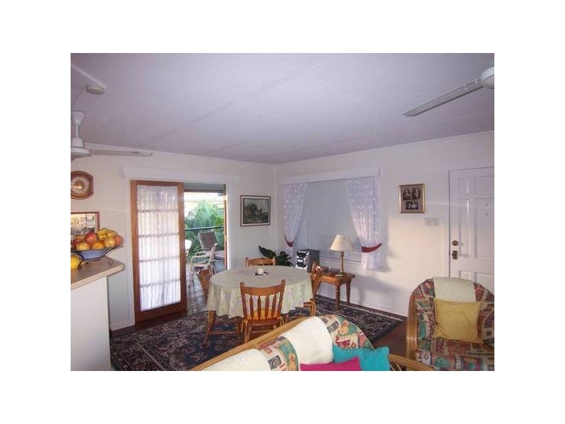 Carlisle St., Cranbrook QLD 4814