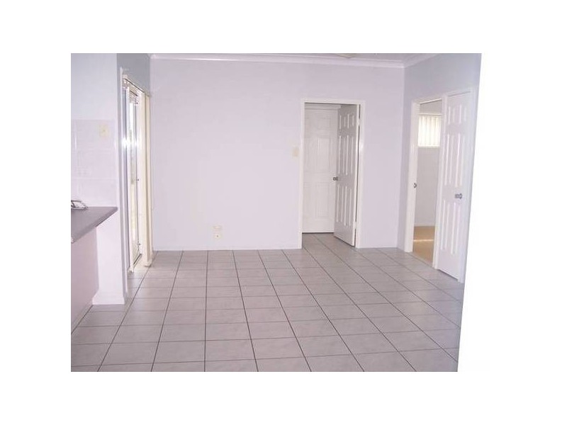 Sandstone Dve., Kirwan QLD 4817