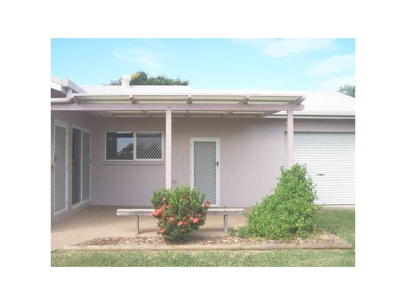 Sandstone Dve., Kirwan QLD 4817