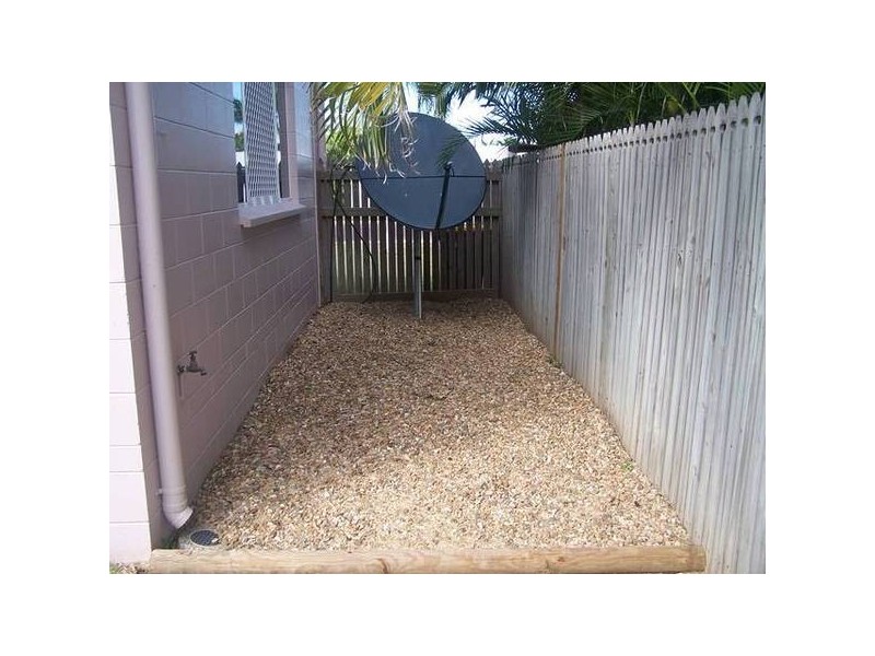 Sandstone Dve., Kirwan QLD 4817