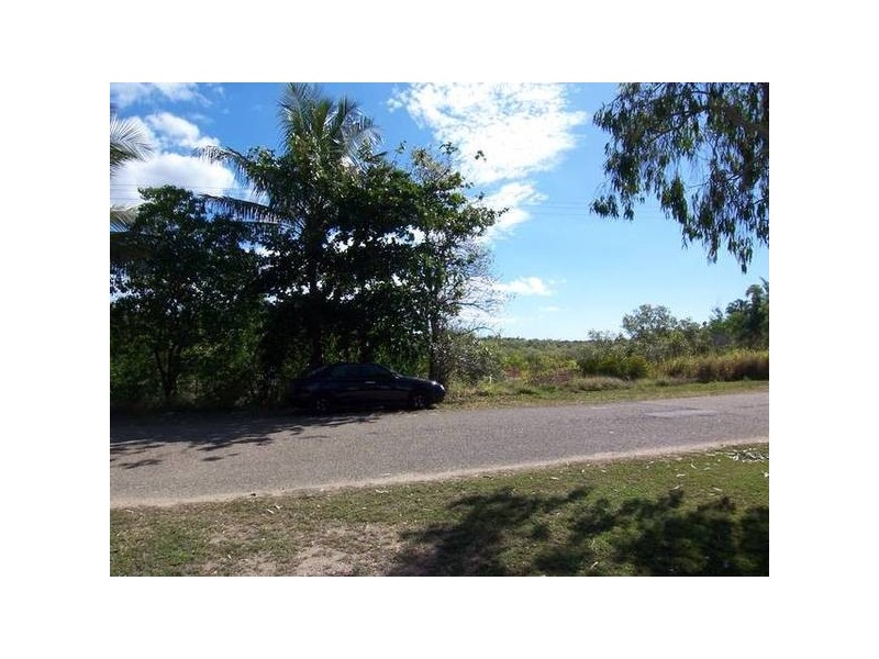 Frank Randall Dve., Cungulla QLD 4816