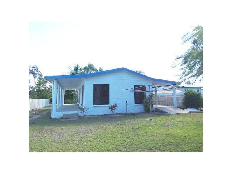 Frank Randall Dve., Cungulla QLD 4816