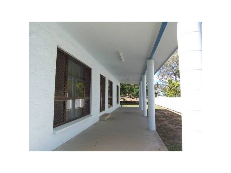 Frank Randall Dve., Cungulla QLD 4816