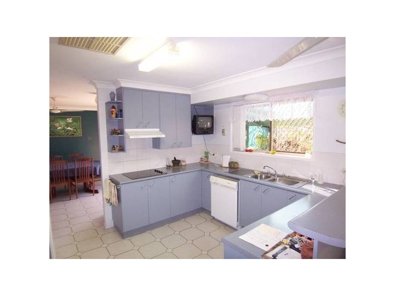 11 Oriole Ct., Kirwan QLD 4817