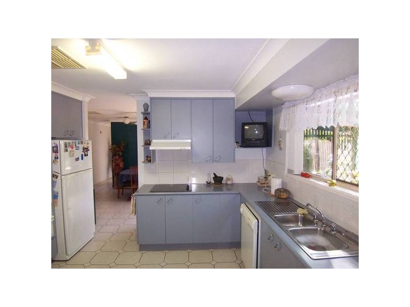 11 Oriole Ct., Kirwan QLD 4817