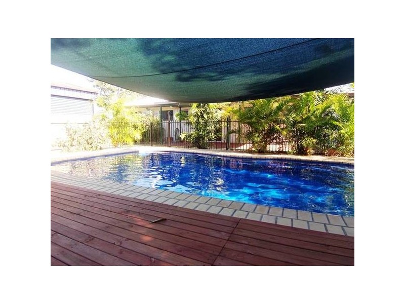 8 Courtney Street, Cranbrook QLD 4814