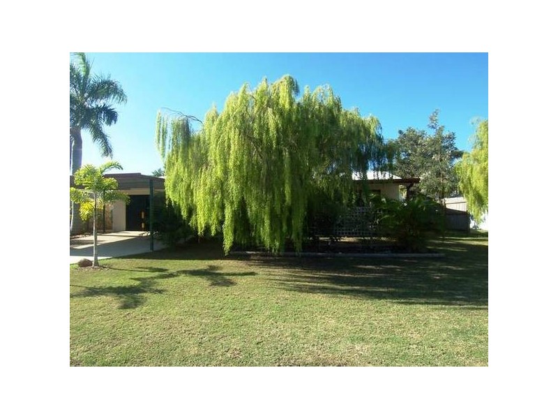 8 Courtney Street, Cranbrook QLD 4814