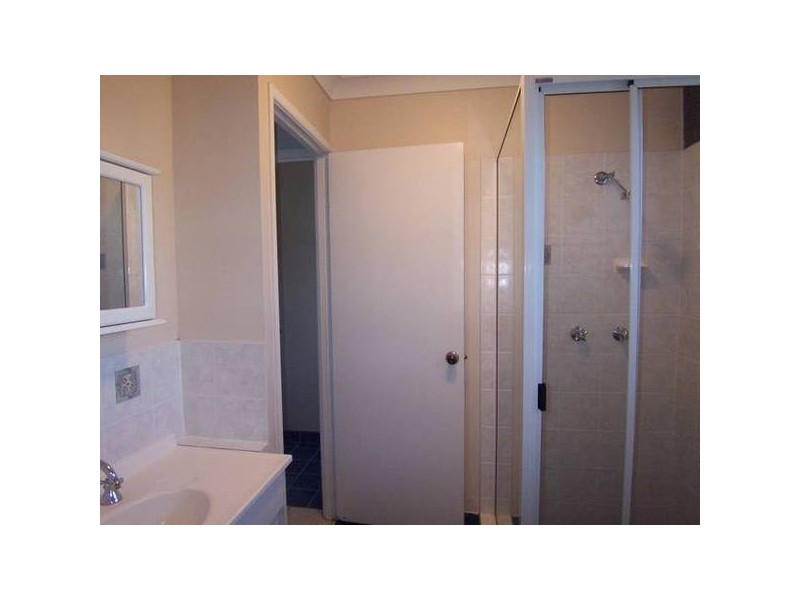 8 Courtney Street, Cranbrook QLD 4814