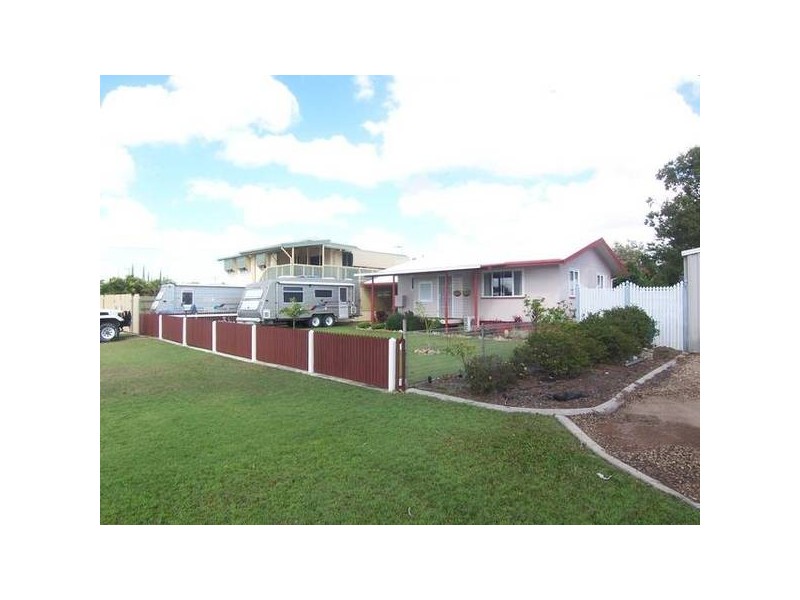 45 Hammett St., Currajong QLD 4812