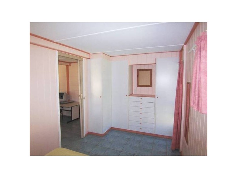 45 Hammett St., Currajong QLD 4812