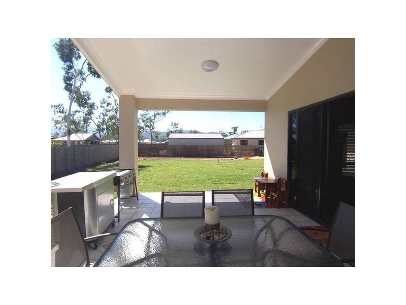 16 Bronco Court, Kelso QLD 4815