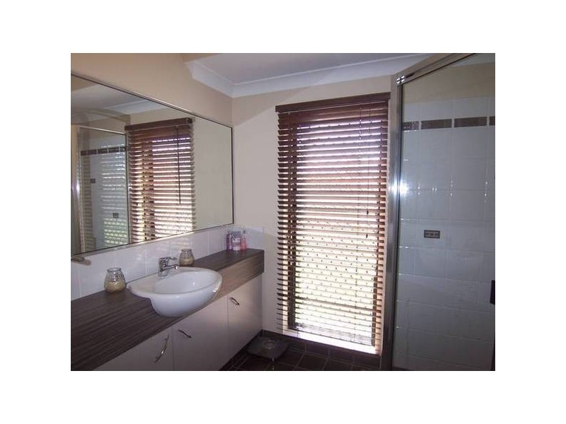 16 Bronco Court, Kelso QLD 4815