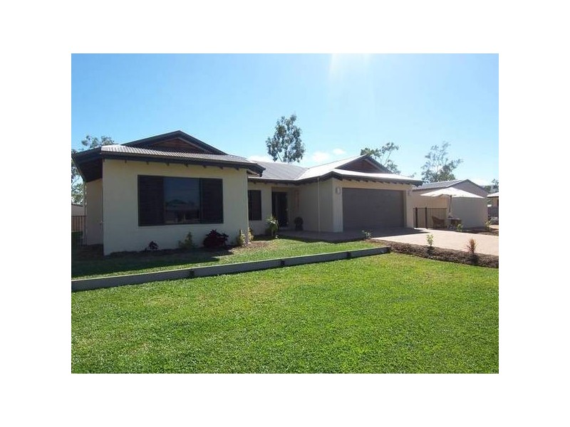 16 Bronco Court, Kelso QLD 4815