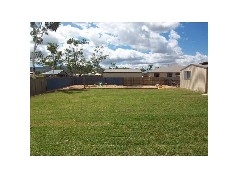16 Bronco Court, Kelso QLD 4815