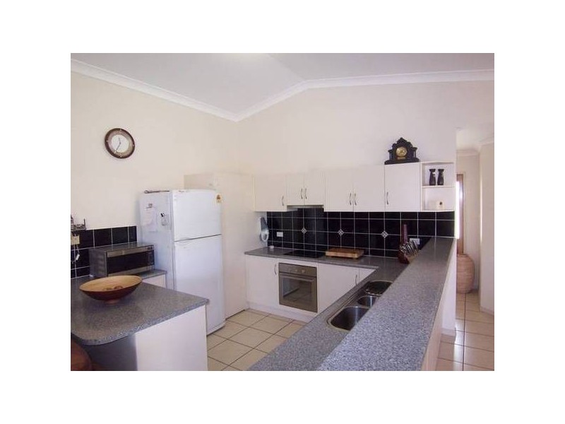 12 Elton Drive, Kelso QLD 4815